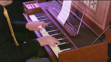 featured-video:Hector Olivera演奏C-30大鍵琴